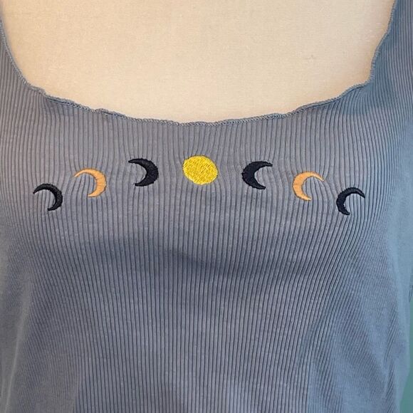 Forever 21 Embroidered Phases of the Moon Tank Top Blue Ribbed Knit Cropped S - Picture 4 of 7